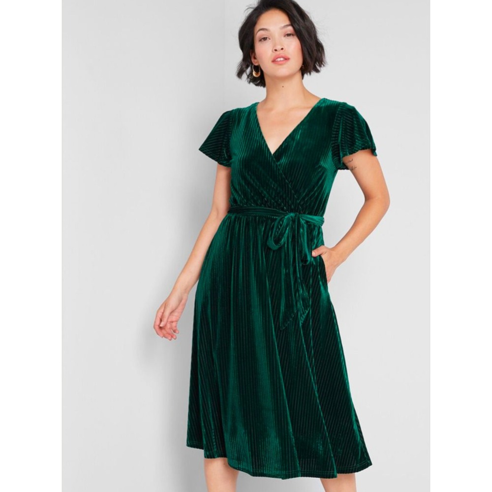 ModCloth Emerald Green Pleated Velvet Wrap Midi Dress Flutter Sleeve Pockets M